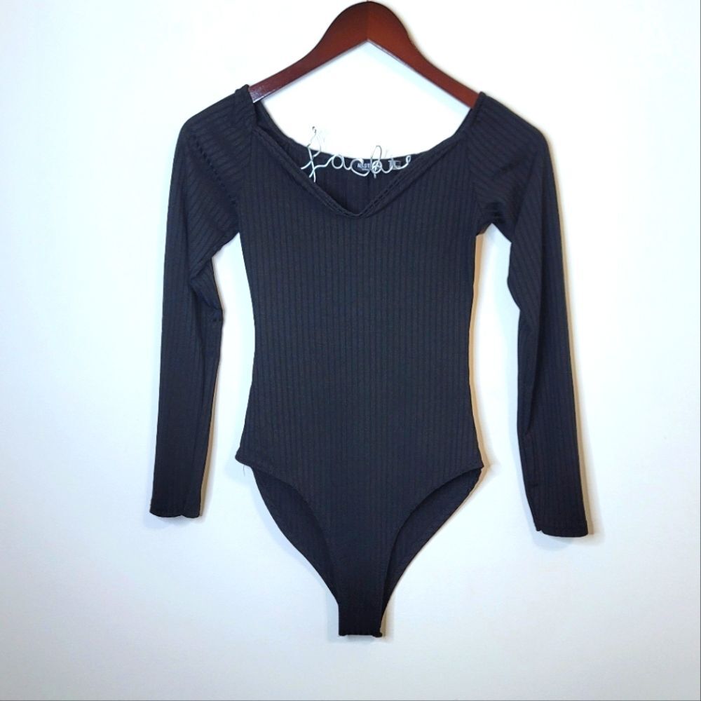 Nasty Gal Black Ribbed Long Sleeve Bodysuit Size 4